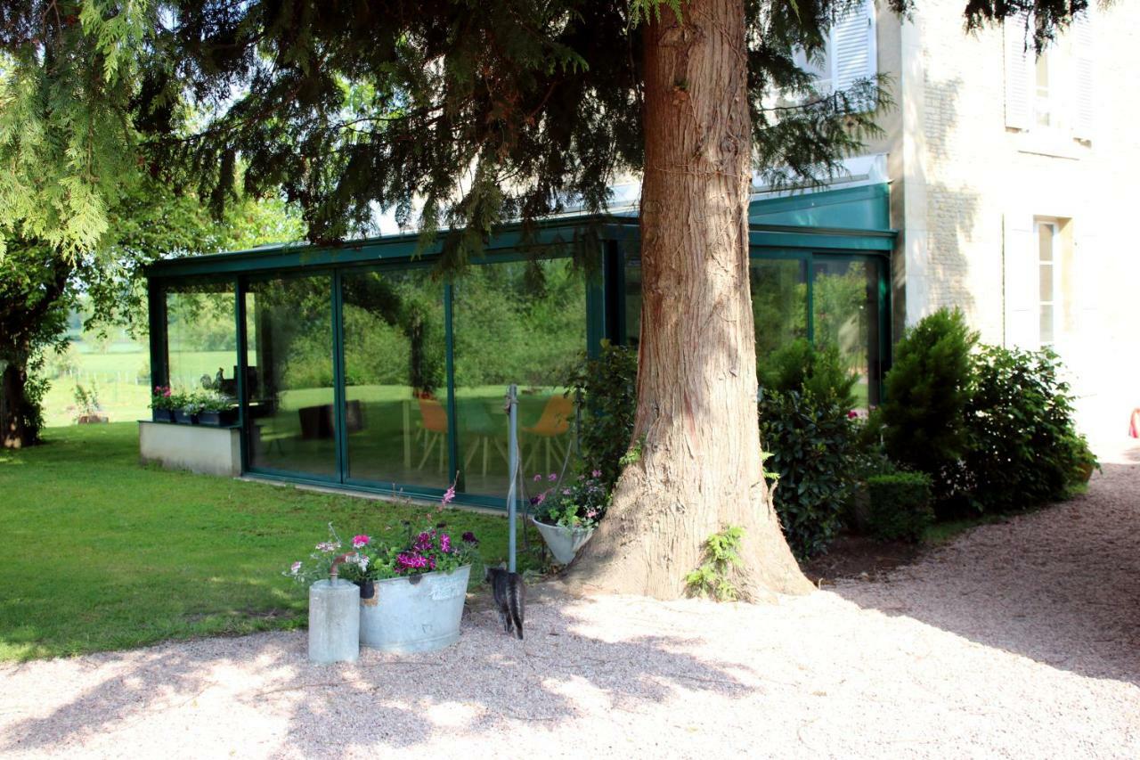 Safraniere De La Venelle Du Moulin Acomodação com café da manhã Jort Exterior foto